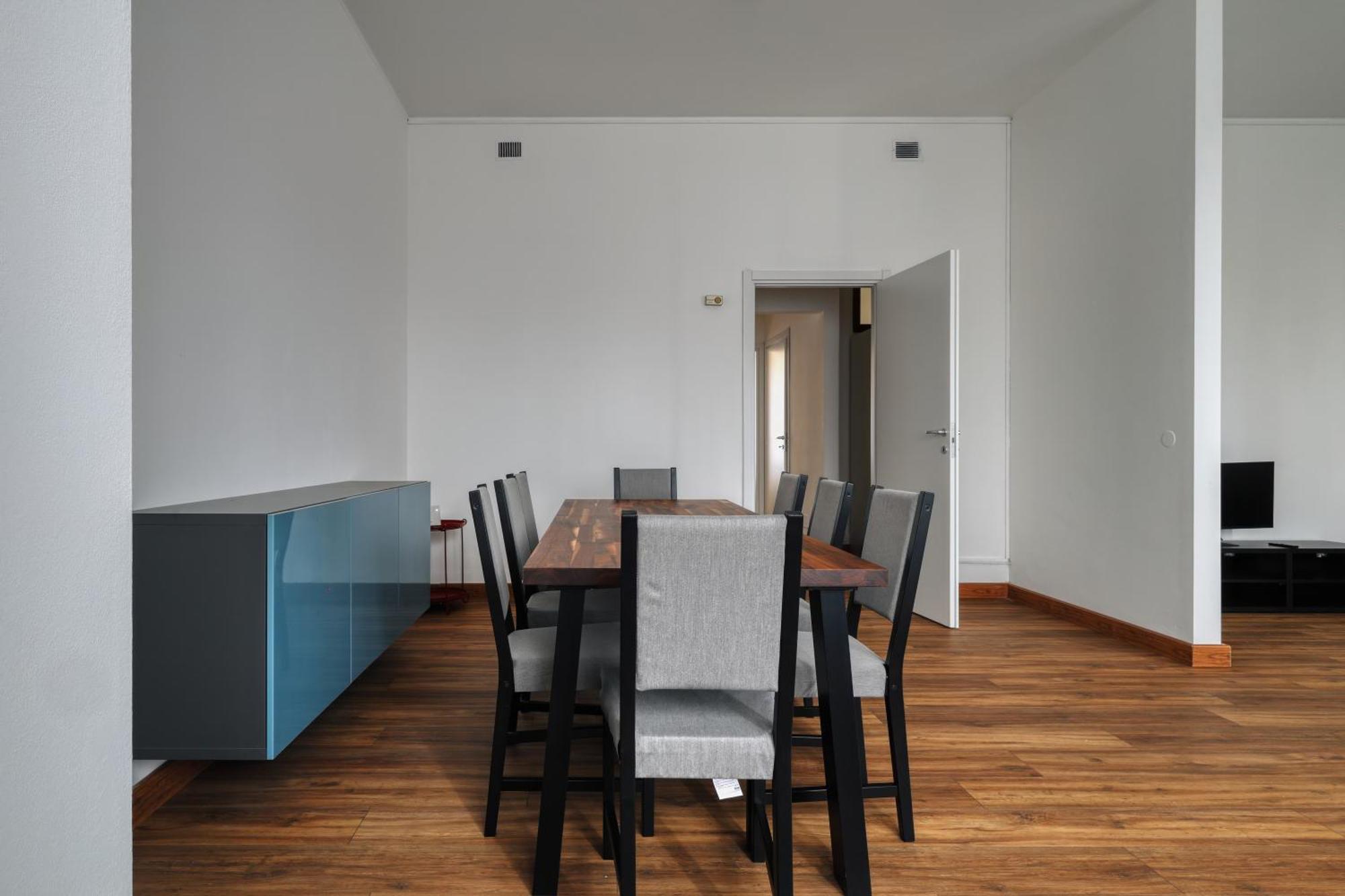 Joivy Chic 3-Bed Flat Near Colonne Di San Lorenzo Milan Exterior photo