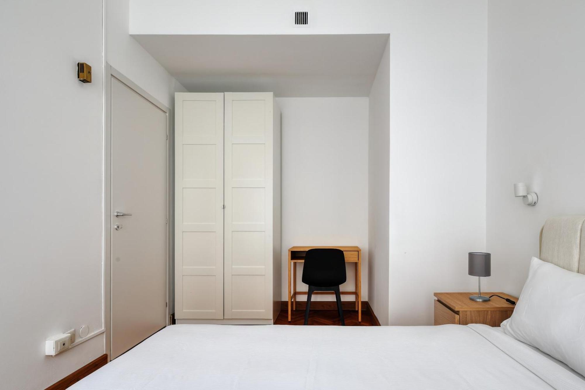Joivy Chic 3-Bed Flat Near Colonne Di San Lorenzo Milan Exterior photo