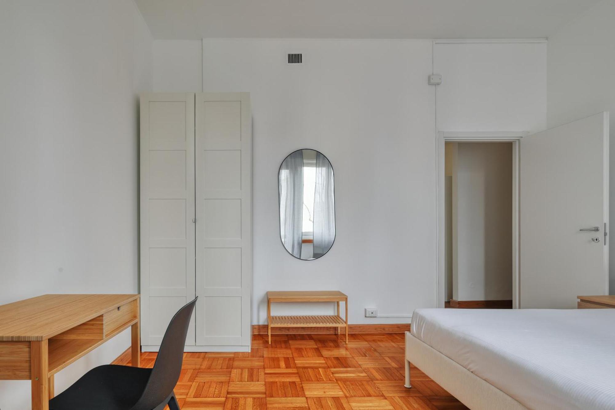 Joivy Chic 3-Bed Flat Near Colonne Di San Lorenzo Milan Exterior photo